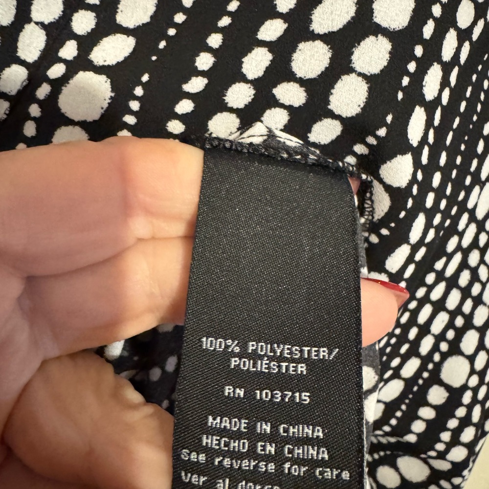NWT  Zac & Rachel Black and White Blouse   XLARGE   #1 - Picture 9 of 11